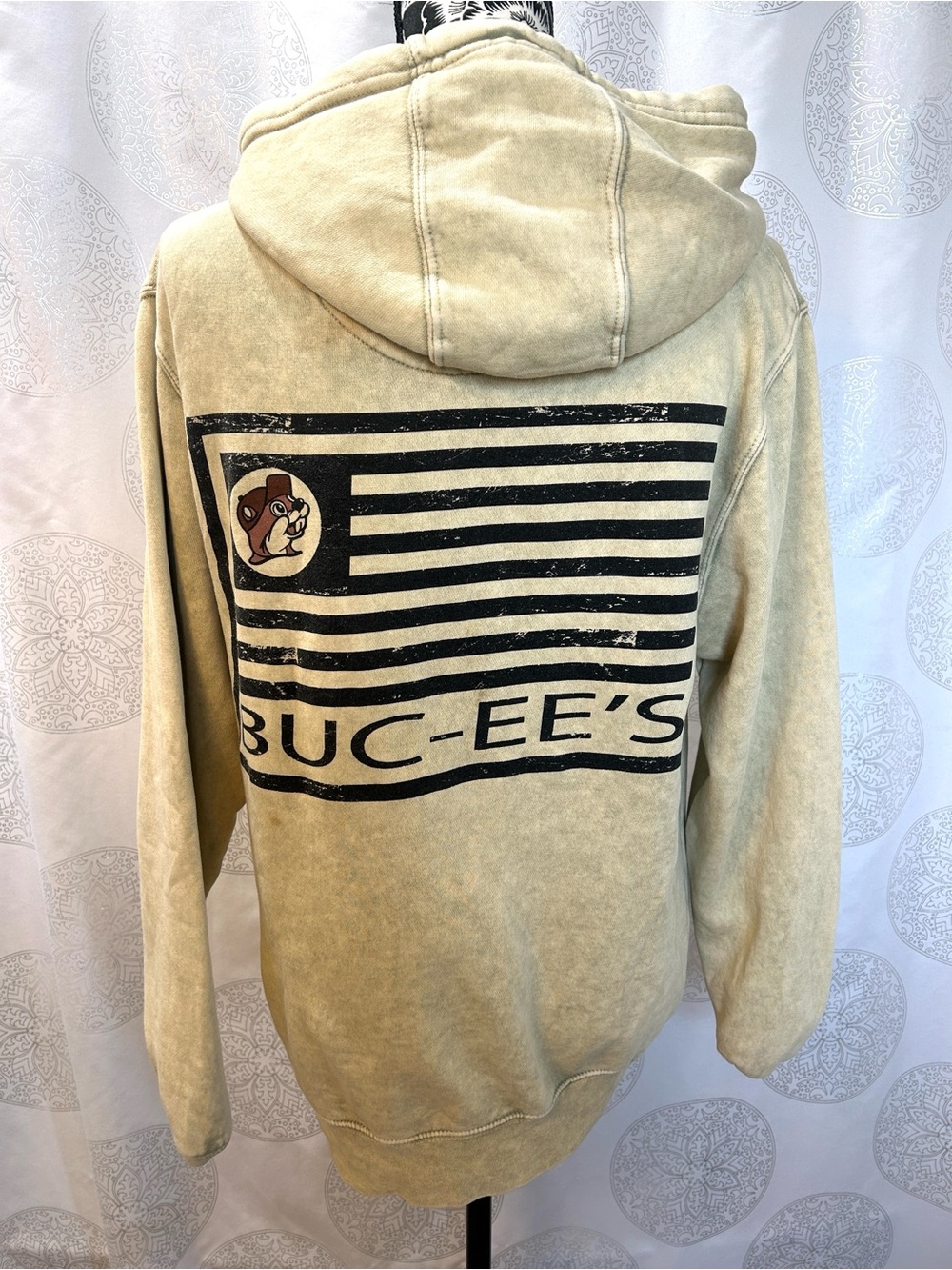 Buc-ee’s Beige Mineral Wash Flag Beaver Oversized Hoodie Sweatshirt Unisex Small